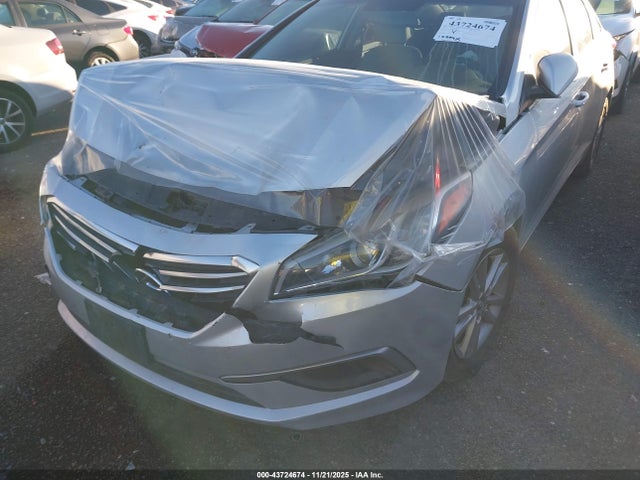 5NPE24AFXHH574971 Hyundai SONATA SE