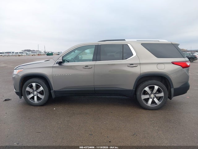 1GNEVHKW8JJ275433 Chevrolet Traverse 3lt