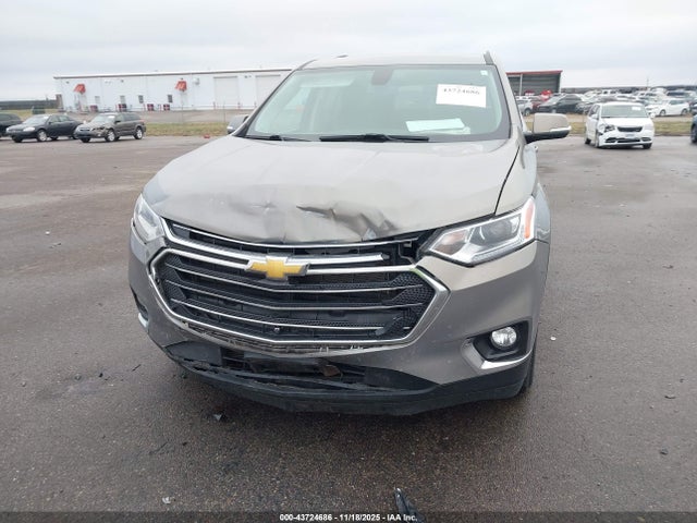 1GNEVHKW8JJ275433 Chevrolet Traverse 3lt