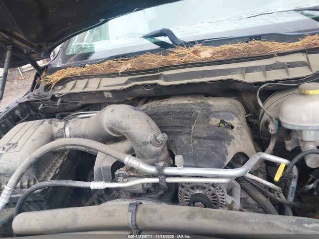 43724711 :رقم المزاد ، 1C6RR7FT5JS214695 vin ، 2018 Ram 1500 مزاد بيع