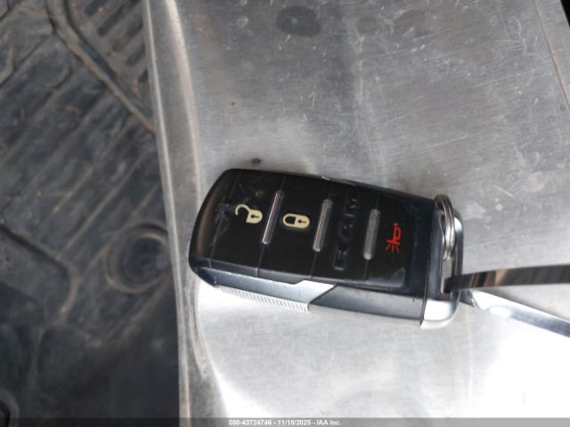 2022 RAM 1500 1C6SRFFT0NN447433 Photo 10