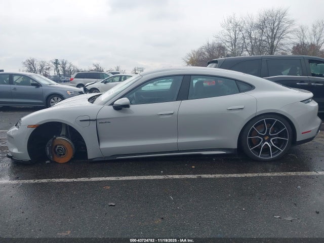 Porsche Taycan 4 2025 WP0AA2Y10SSA11682 Image 14