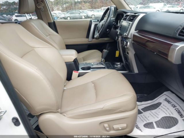 2023 TOYOTA 4RUNNER JTEKU5JR0P6184883 Photo 4