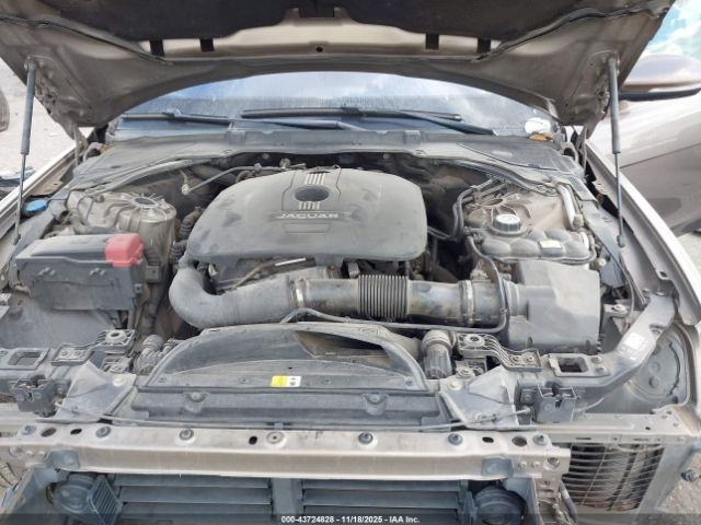 2017 JAGUAR XE SAJAE4BG4HA967113 Photo 9