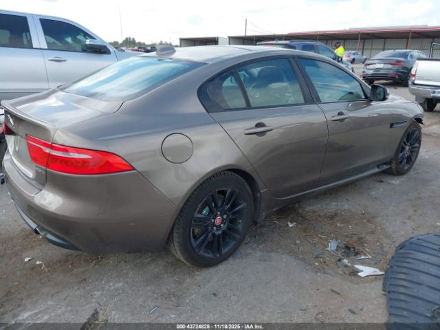 2017 JAGUAR XE SAJAE4BG4HA967113 Photo 3