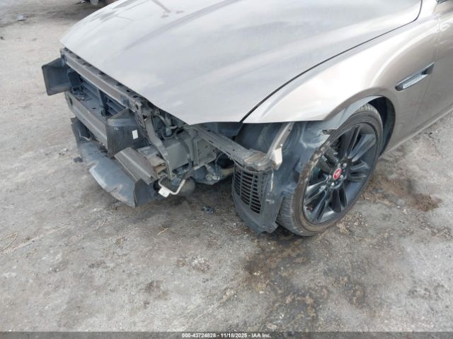 2017 JAGUAR XE SAJAE4BG4HA967113 Photo 5
