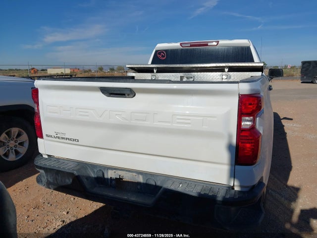 Продажа на аукционе авто 2022 Chevrolet Silverado 1500 4wd  Standard Bed Wt, vin: 1GCRDAEDXNZ528838, номер лота: 43724859