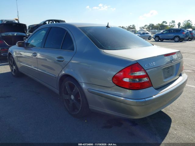 2003 MERCEDES-BENZ E 320 WDBUF65J23A197996 Photo 2