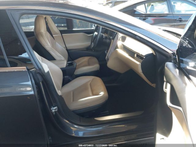 2015 TESLA MODEL S 5YJSA1H40FF096760 Photo 4