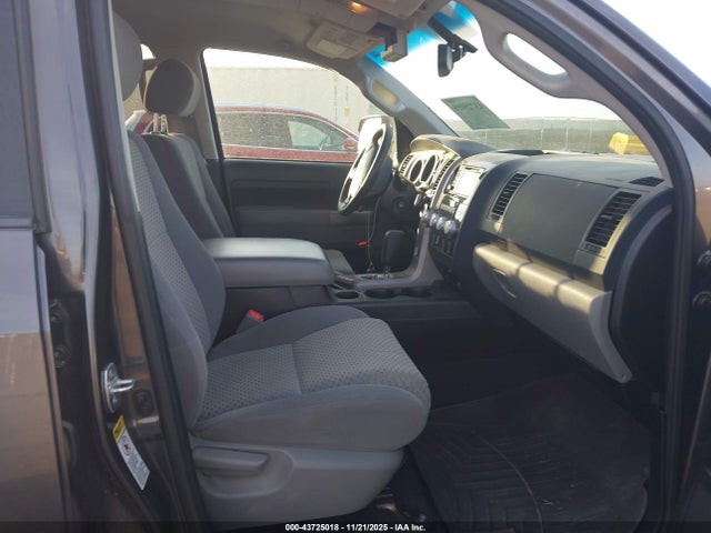 43725018 :رقم المزاد ، 5TFUW5F15CX259804 vin ، 2012 Toyota Tundra Grade 5.7l V8 مزاد بيع