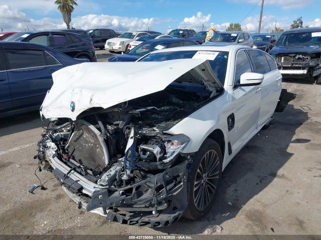 2018 BMW 530E WBAJA9C54JB034636 Photo 1