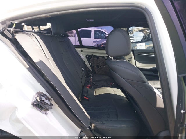 2018 BMW 530E WBAJA9C54JB034636 Photo 7