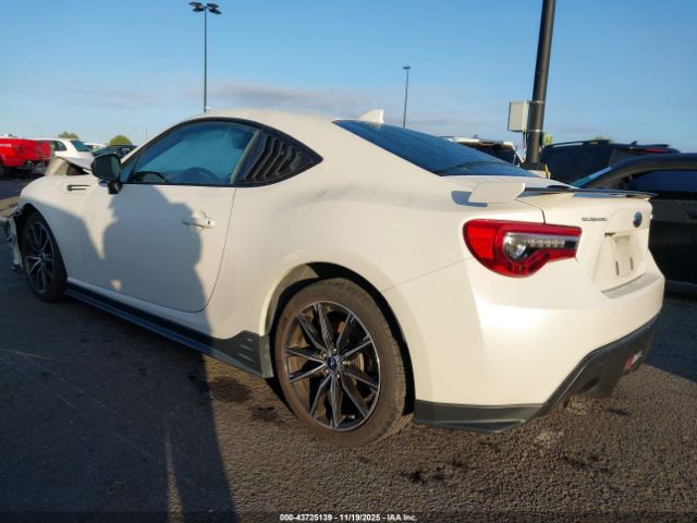 2020 SUBARU BRZ JF1ZCAC12L8702888 Photo 2