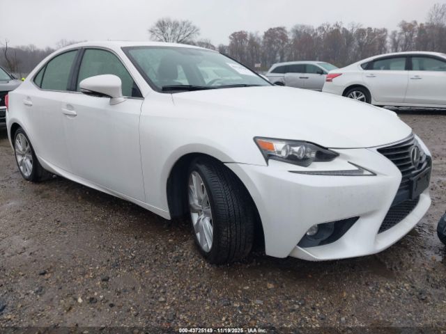 2016 LEXUS IS 300 JTHCM1D29G5003977