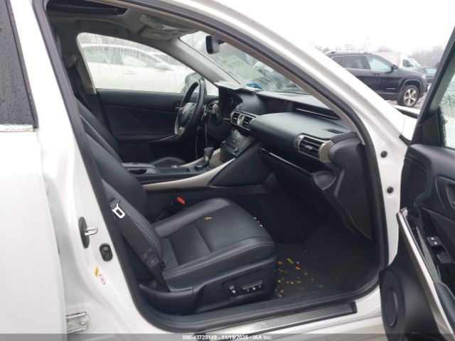 2016 LEXUS IS 300 JTHCM1D29G5003977 Photo 4