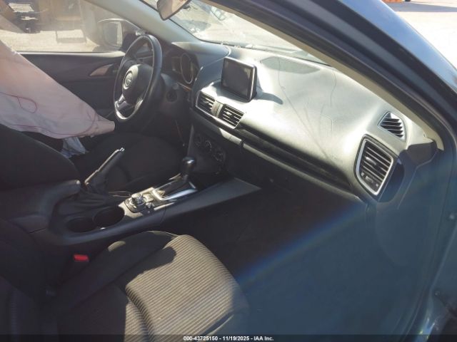 2016 MAZDA MAZDA3 3MZBM1V78GM256934 Photo 4