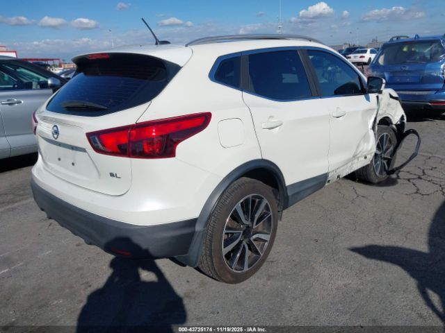 2017 NISSAN ROGUE SPORT JN1BJ1CP1HW022590 Photo 3