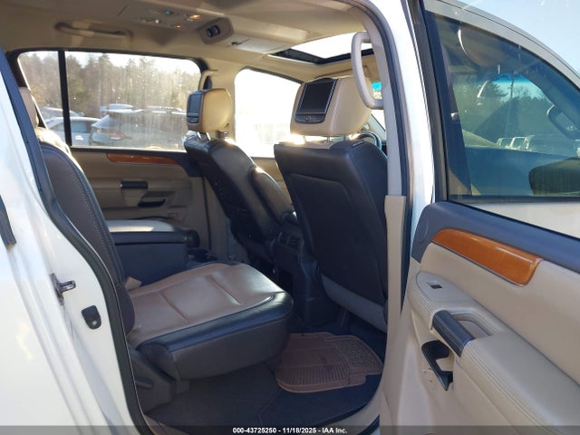 5N1AA0NE0EN611626 Nissan Armada Platinum