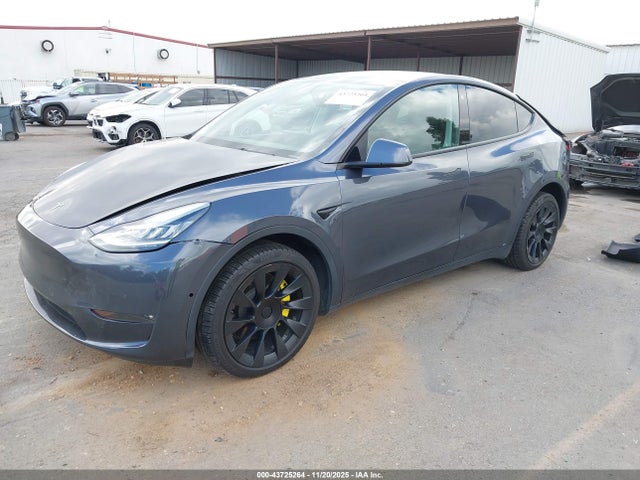 2022 TESLA MODEL Y 7SAYGDEE3NF365276 Photo 1