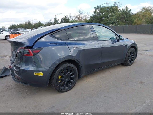 2022 TESLA MODEL Y 7SAYGDEE3NF365276 Photo 3