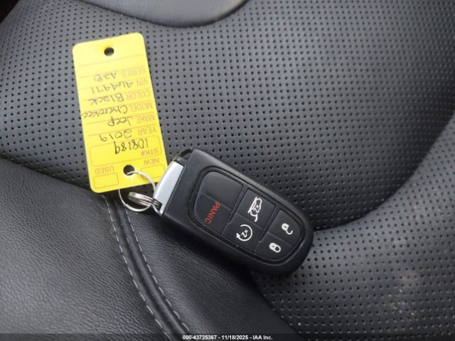 2019 JEEP CHEROKEE 1C4PJMDX3KD464471 Photo 10