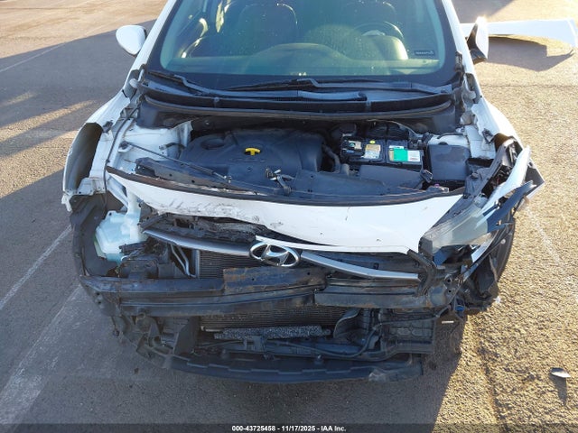 KMHD35LH4GU270807 Hyundai ELANTRA GT