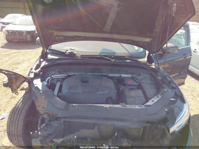 2018 VOLVO XC60 YV4102RK7J1013731 Photo 9