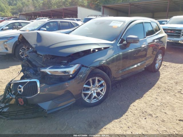 2018 VOLVO XC60 YV4102RK7J1013731 Photo 1