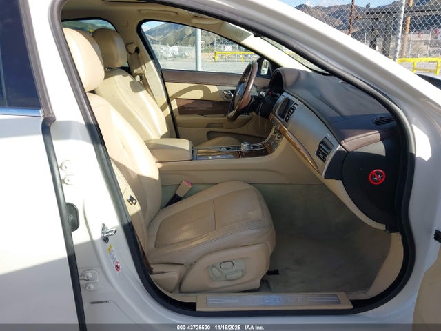 2009 JAGUAR XF SAJWA07C791R09806 Photo 4