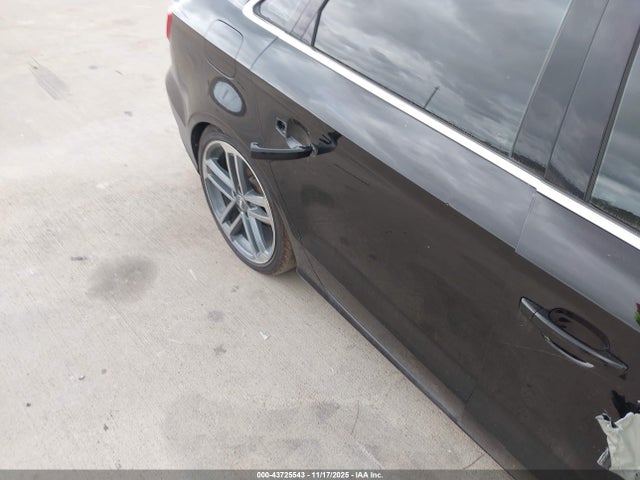 WAUAUGFF8KA078758 Audi A3 40 Premium/40 Titanium Premium