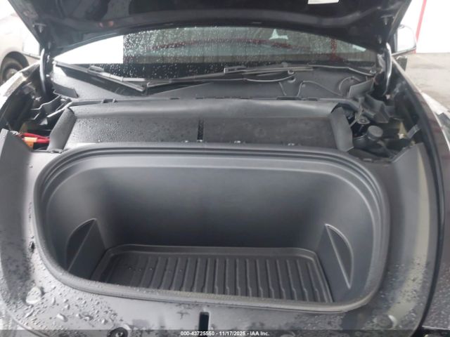 2024 TESLA MODEL Y 7SAYGDEDXRF151981 Photo 9