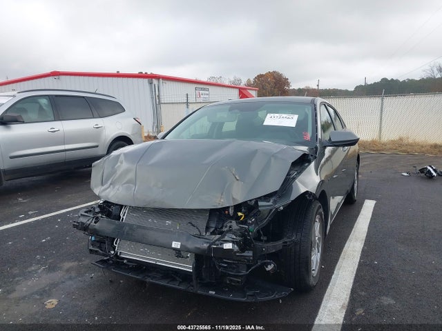 KMHLL4DGXSU998152 Hyundai ELANTRA SE