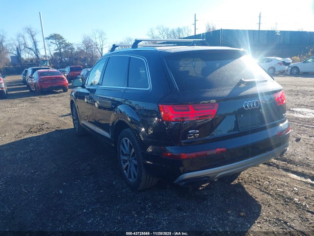 2018 AUDI Q7 WA1LAAF75JD019605 Photo 2