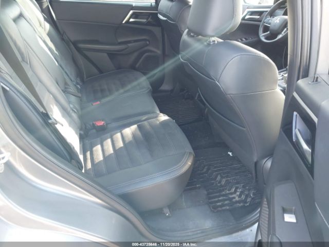 2023 MITSUBISHI OUTLANDER JA4J3UA85PZ047872 Photo 7