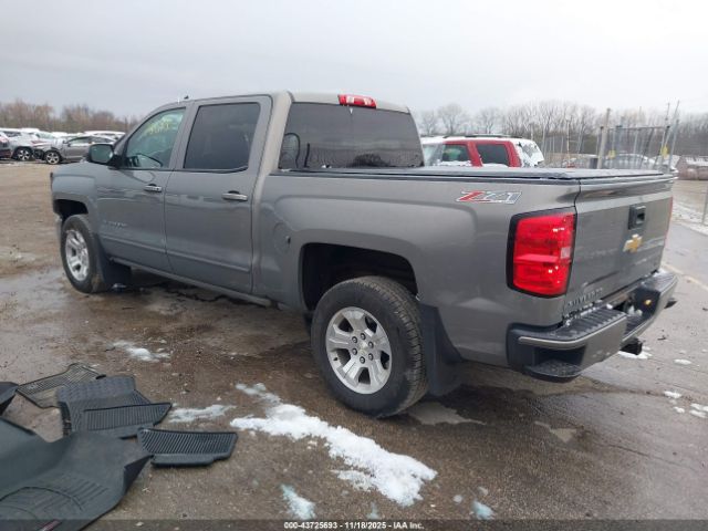 2017 CHEVROLET SILVERADO 1500 3GCUKREC6HG281411 Photo 2