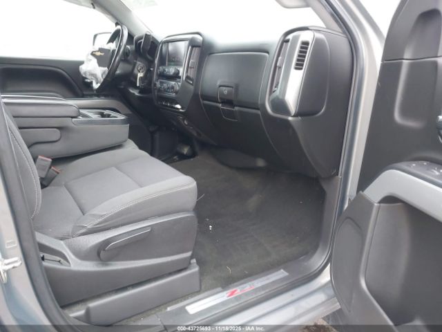 2017 CHEVROLET SILVERADO 1500 3GCUKREC6HG281411 Photo 4