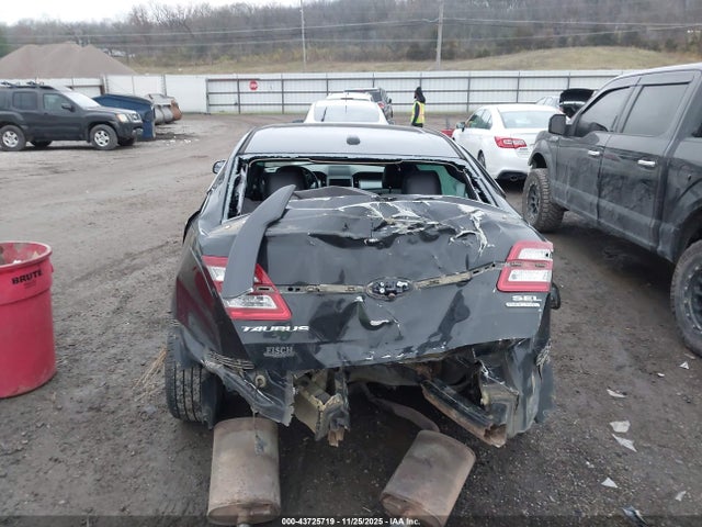 1FAHP2E88EG133330 Ford TAURUS SEL