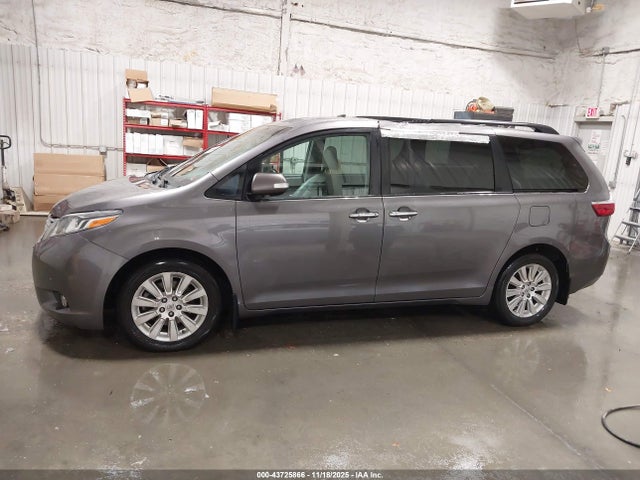 5TDDK3DC3FS112279 Toyota Sienna Limited Premium 7 Passenger