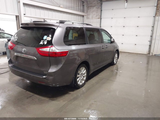 5TDDK3DC3FS112279 Toyota Sienna Limited Premium 7 Passenger
