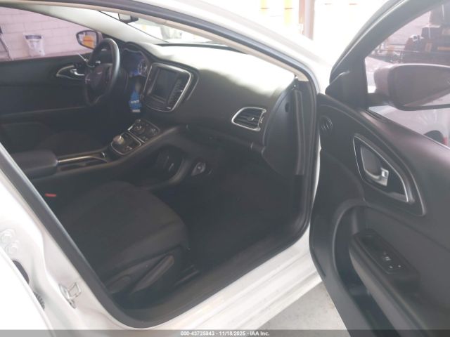 2016 CHRYSLER 200 1C3CCCABXGN151841 Photo 4