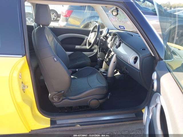 2002 MINI COOPER WMWRC33442TE10512 Photo 4