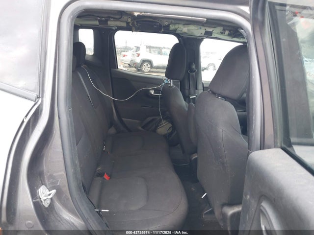 ZACNJBABXKPK28404 Jeep Renegade Upland 4x4