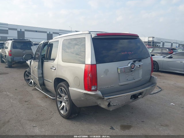2007 CADILLAC ESCALADE 1GYFK63857R290521 Photo 2