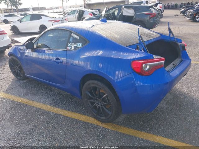 2020 SUBARU BRZ JF1ZCAC10L8702033 Photo 2