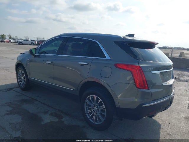 2018 CADILLAC XT5 1GYKNCRS8JZ194400 Photo 2