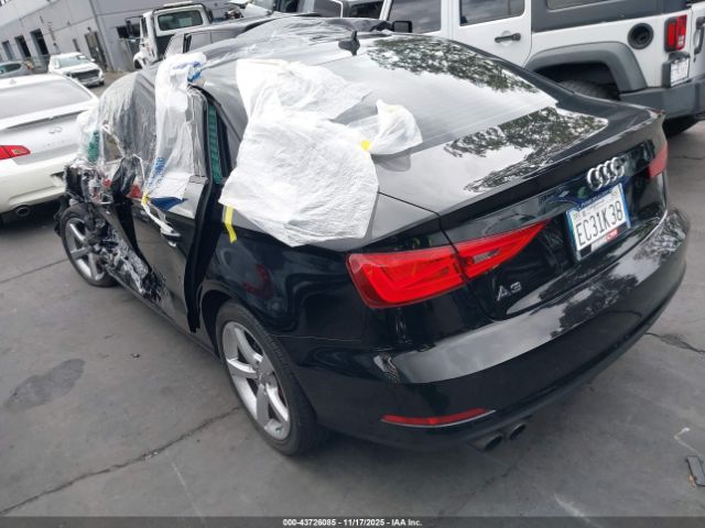 2015 AUDI A3 WAUACGFF6F1071767 Photo 2