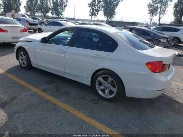 2014 BMW 320I WBA3B1C52EK132173 Photo 2