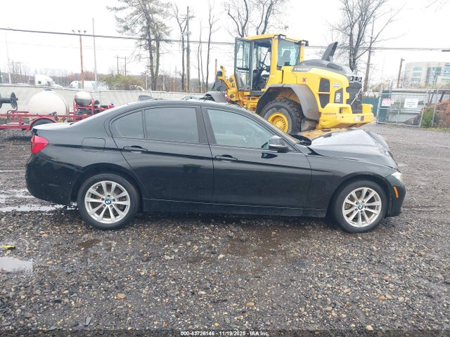 43726146 :رقم المزاد ، WBA8E5G5XGNU21642 vin ، 2016 Bmw 320i Xdrive مزاد بيع
