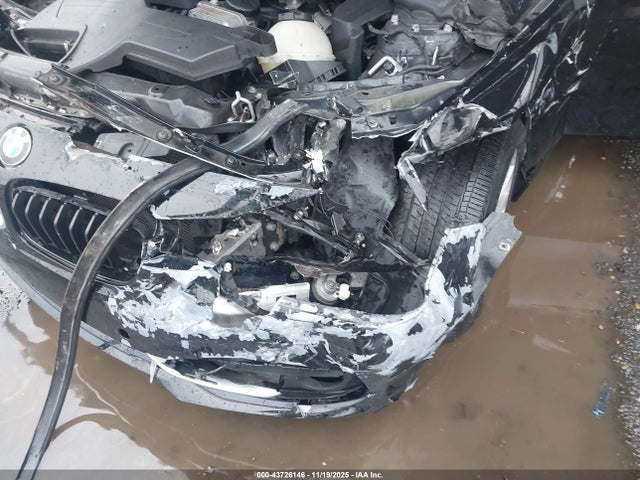 43726146 :رقم المزاد ، WBA8E5G5XGNU21642 vin ، 2016 Bmw 320i Xdrive مزاد بيع