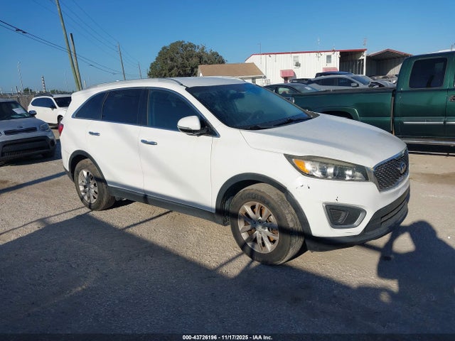 Auction sale of the 2016 Kia Sorento 3.3l Lx, vin: 5XYPG4A5XGG034351, lot number: 43726196
